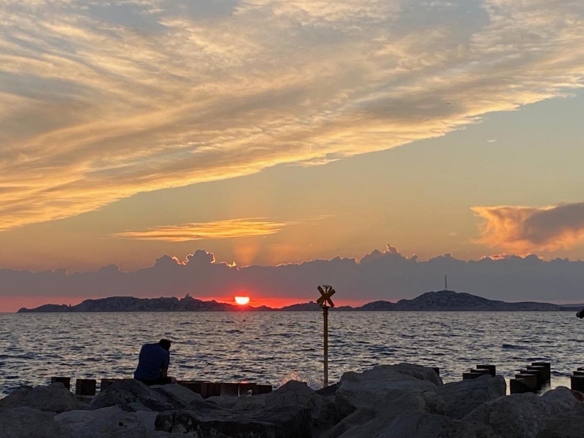 Sun Escape, Appart Renove Climatise 3 Pieces 4-6 Pers, 350M De La Plage Marseille Exteriér fotografie